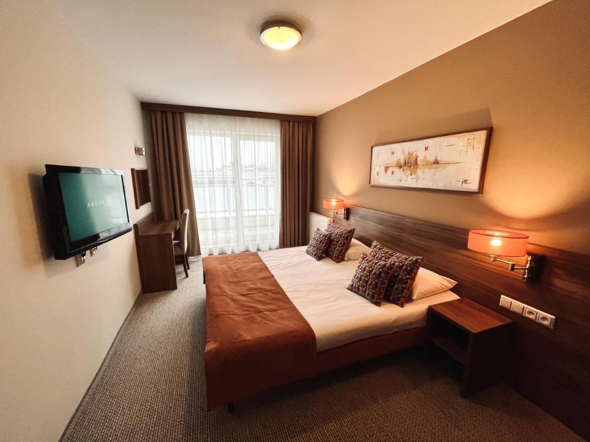 ורשה Arche Hotel Pulawska Residence מראה חיצוני תמונה