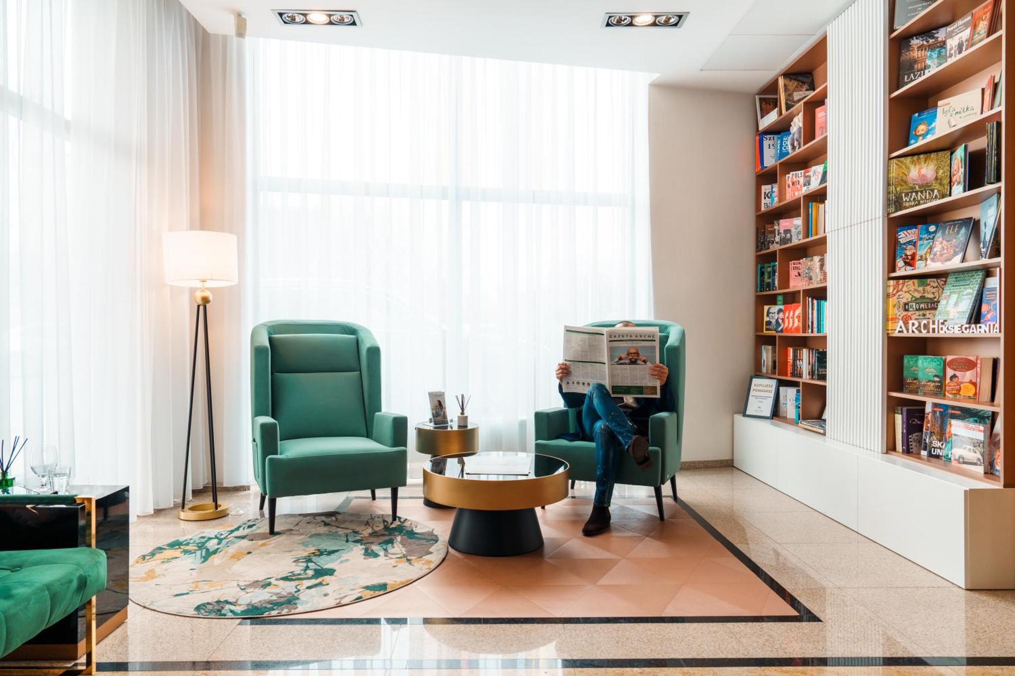 ורשה Arche Hotel Pulawska Residence מראה חיצוני תמונה