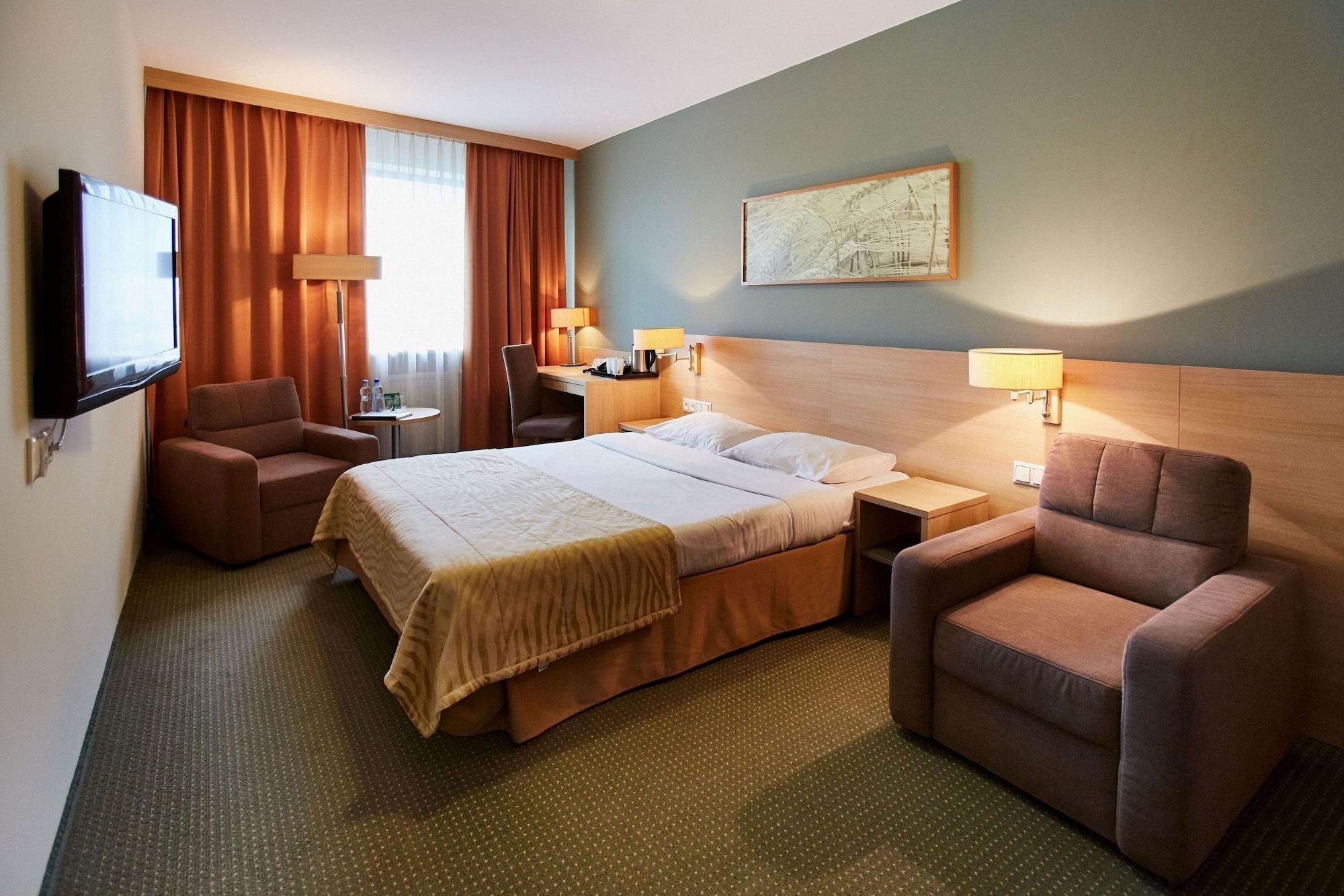 ורשה Arche Hotel Pulawska Residence מראה חיצוני תמונה